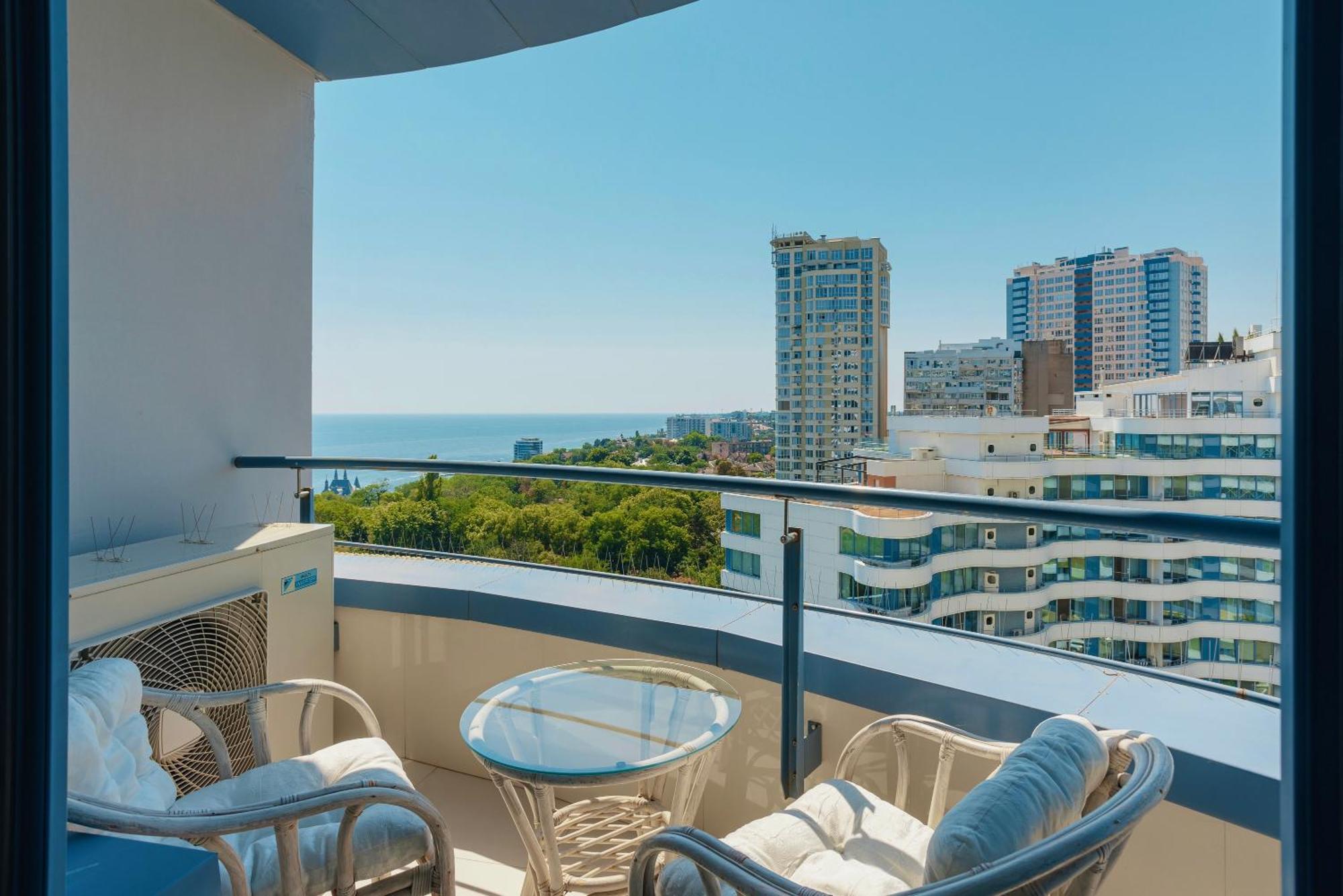 Direct Sea View Апартаменты