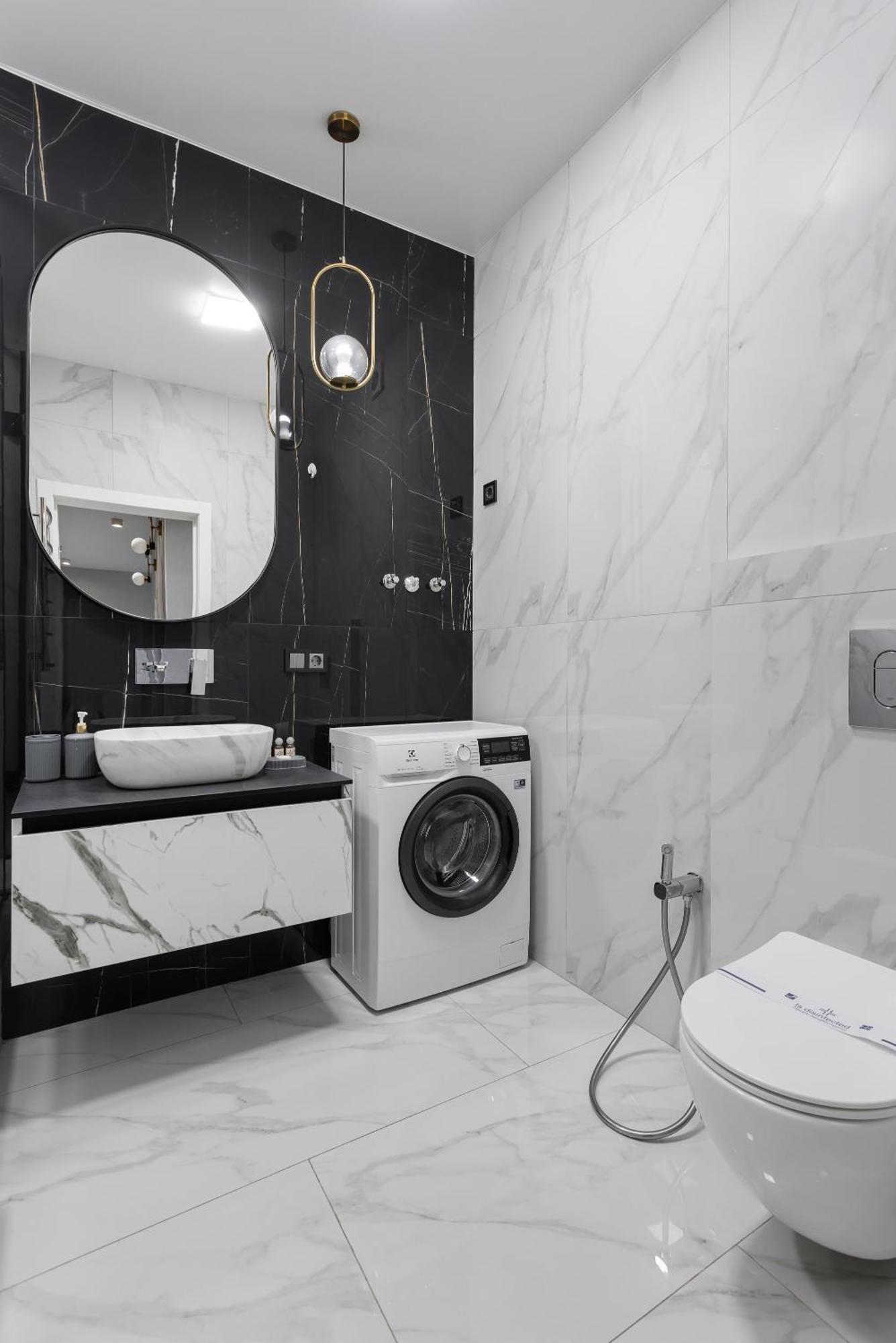 Апартаменты Direct Sea View *